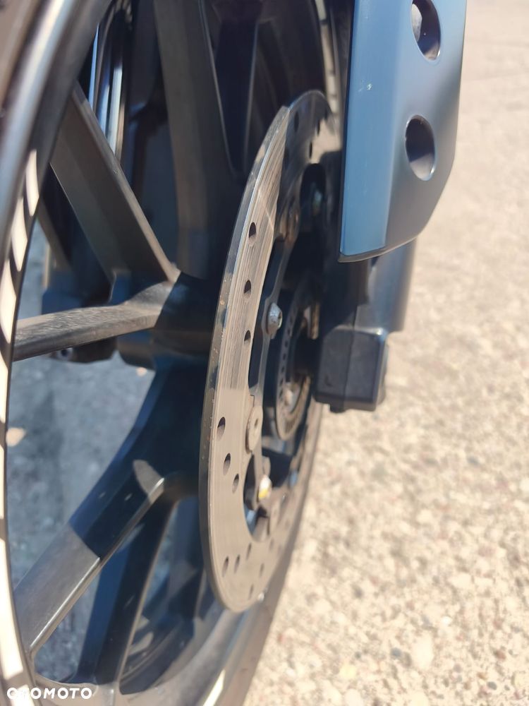 Yamaha R125 - 10