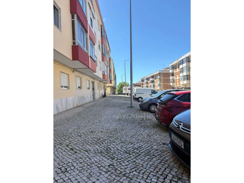 T3 Luminoso com 3 Frentes | Serra das Minas | Arrecadação Ampla - Grande imagem: 2/12