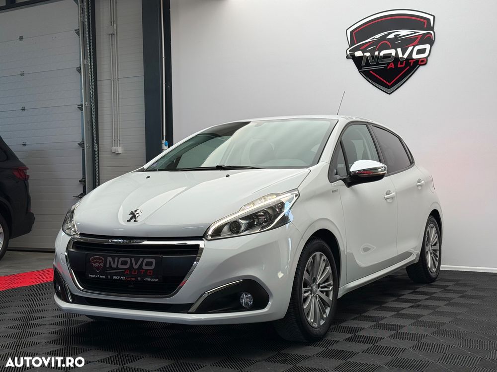 Peugeot 208 PureTech 82 Style - 2