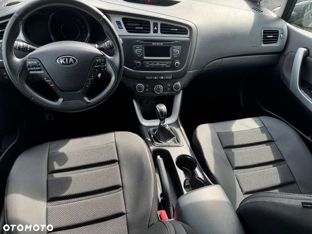 Kia Ceed - 7