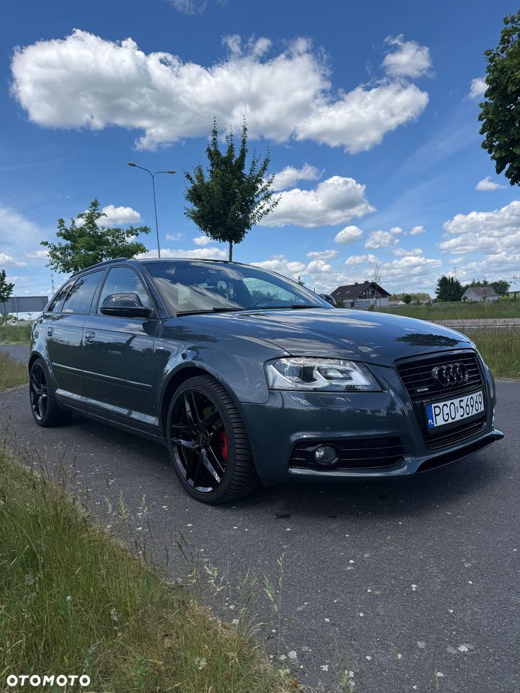 Audi A3 Sportback 2.0 TDI DPF quattro S line Sportpaket plus - 2