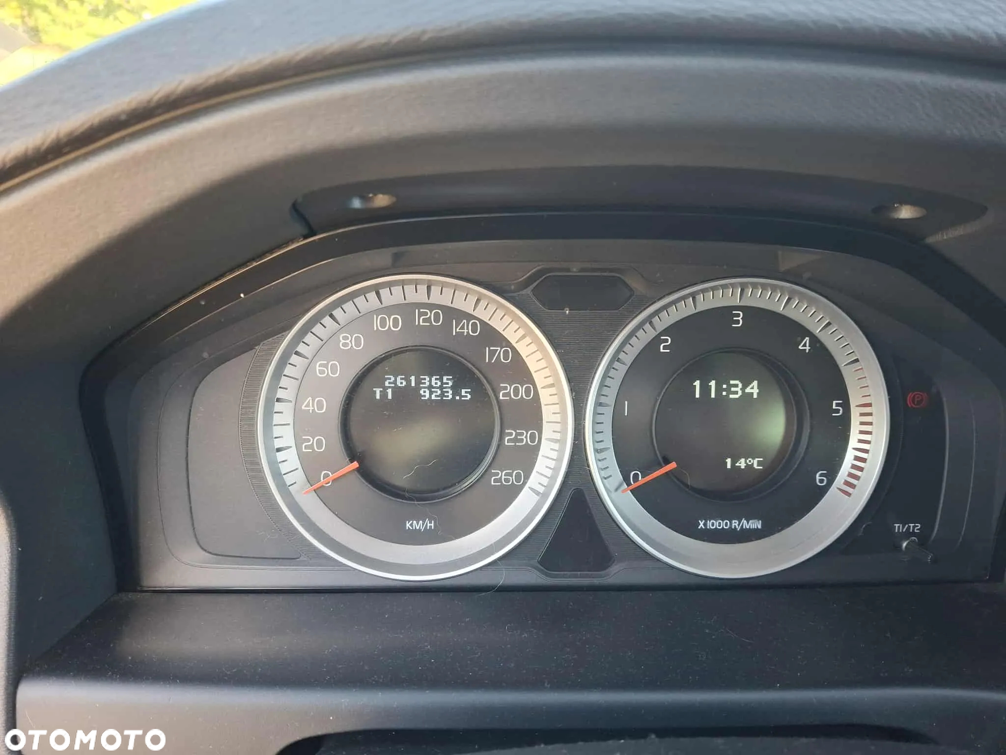 Volvo XC 70 - 4