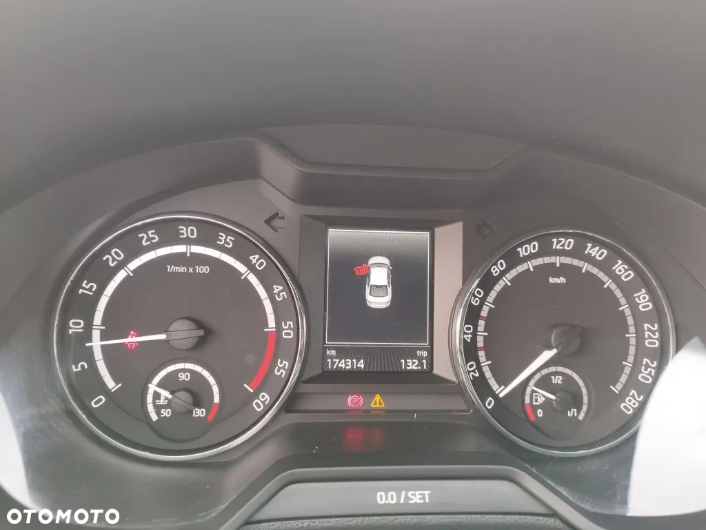 Skoda Octavia 2.0 TDI RS - 15