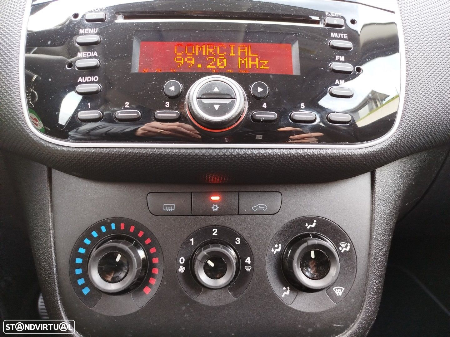Fiat Punto 1.2 Lounge S&S - 6