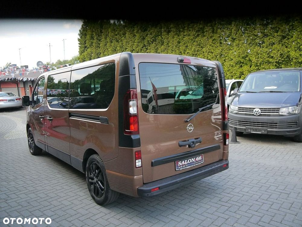 Opel Vivaro - 10