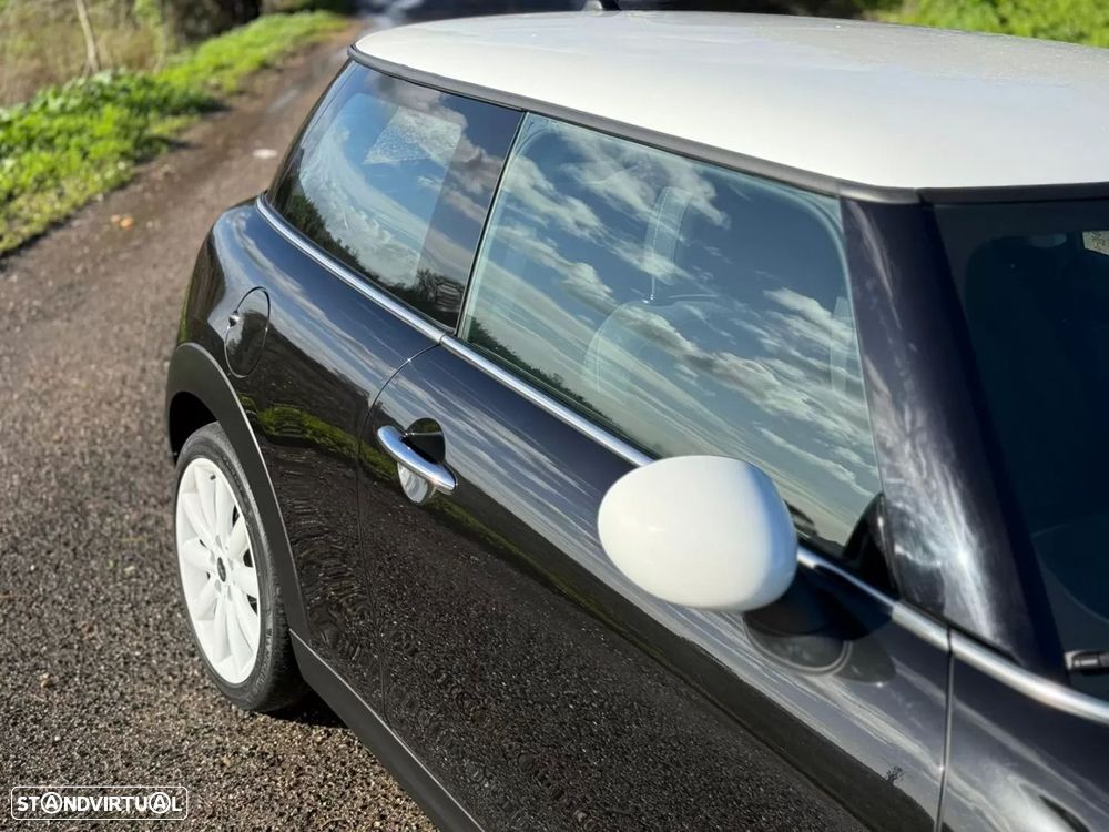 MINI 3 Portas One D - 7