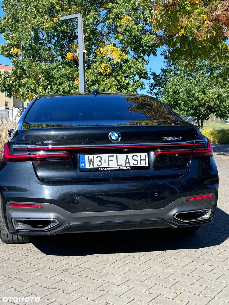 BMW Seria 7 750d xDrive sport - 15