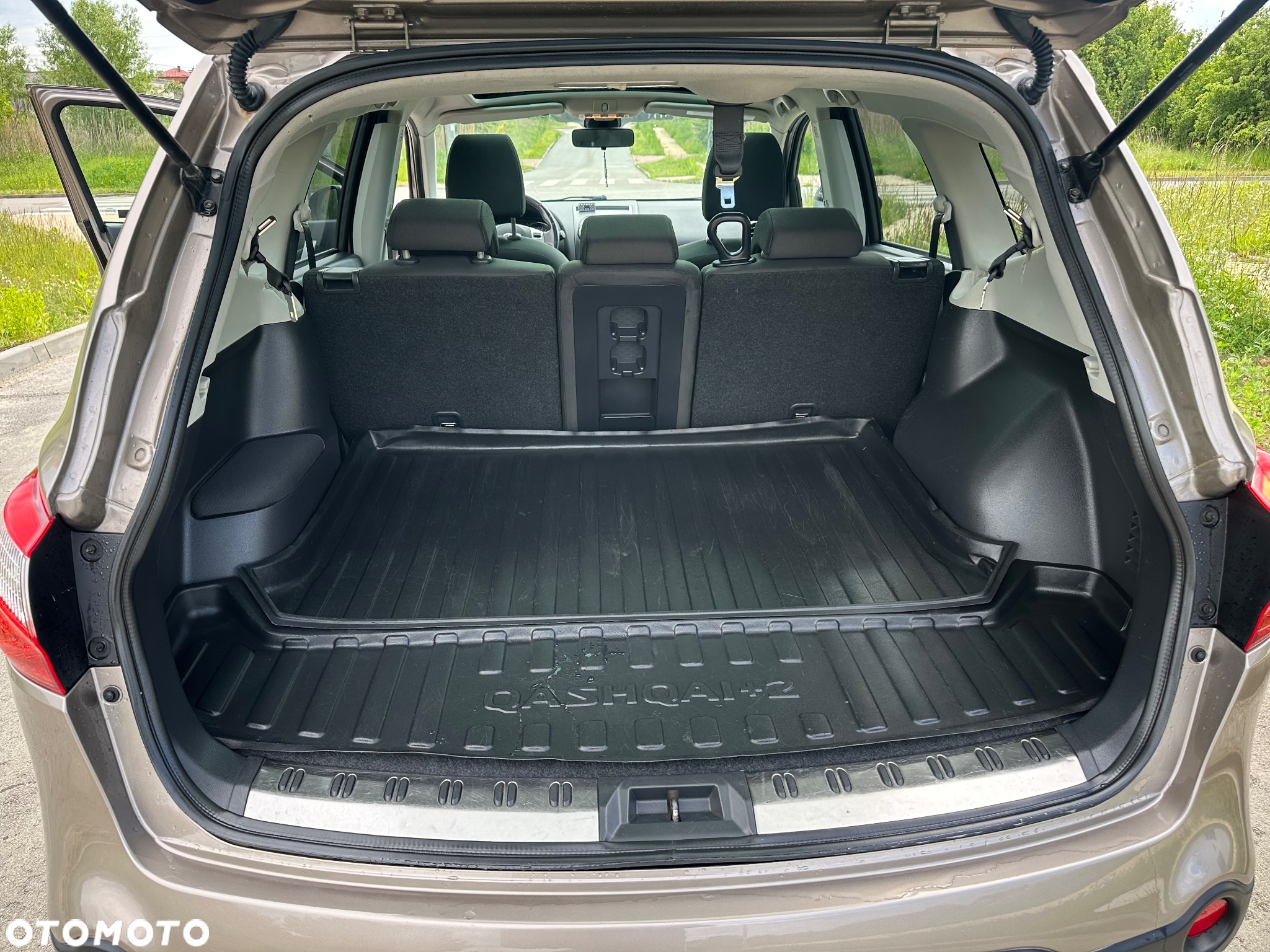 Nissan Qashqai+2 2.0 Tekna Premium - 23