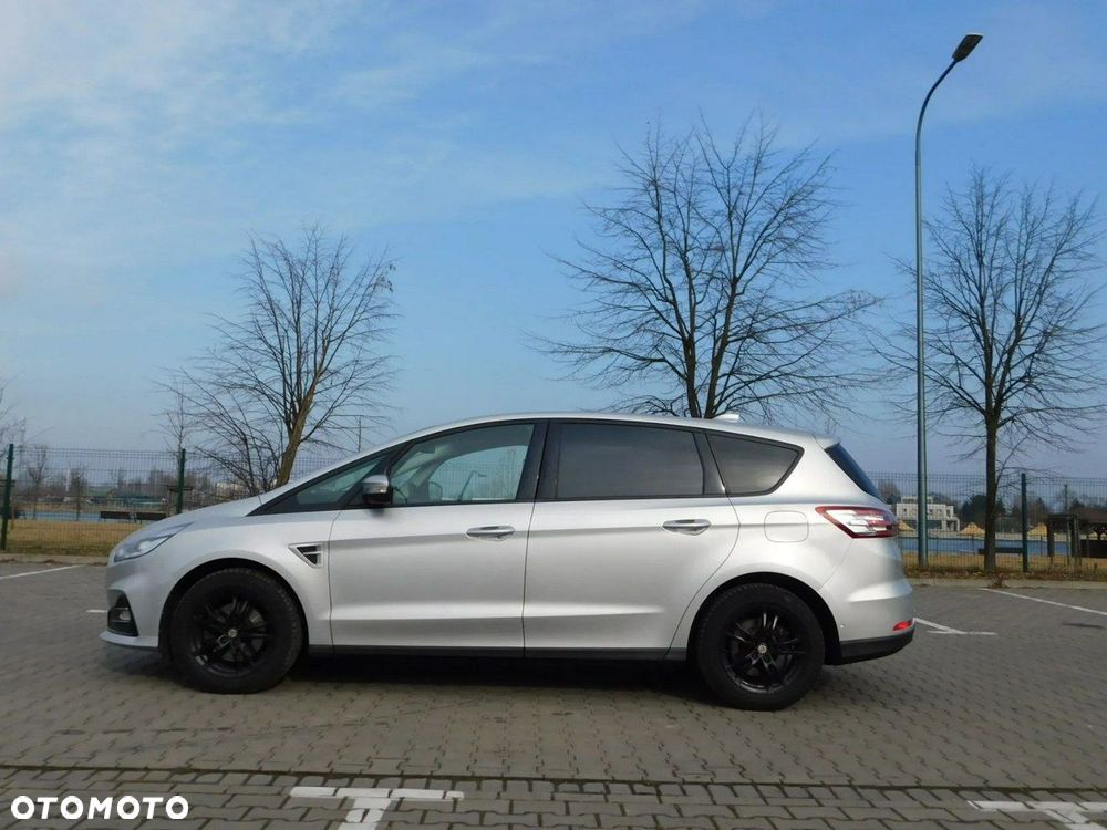 Ford S-Max - 34