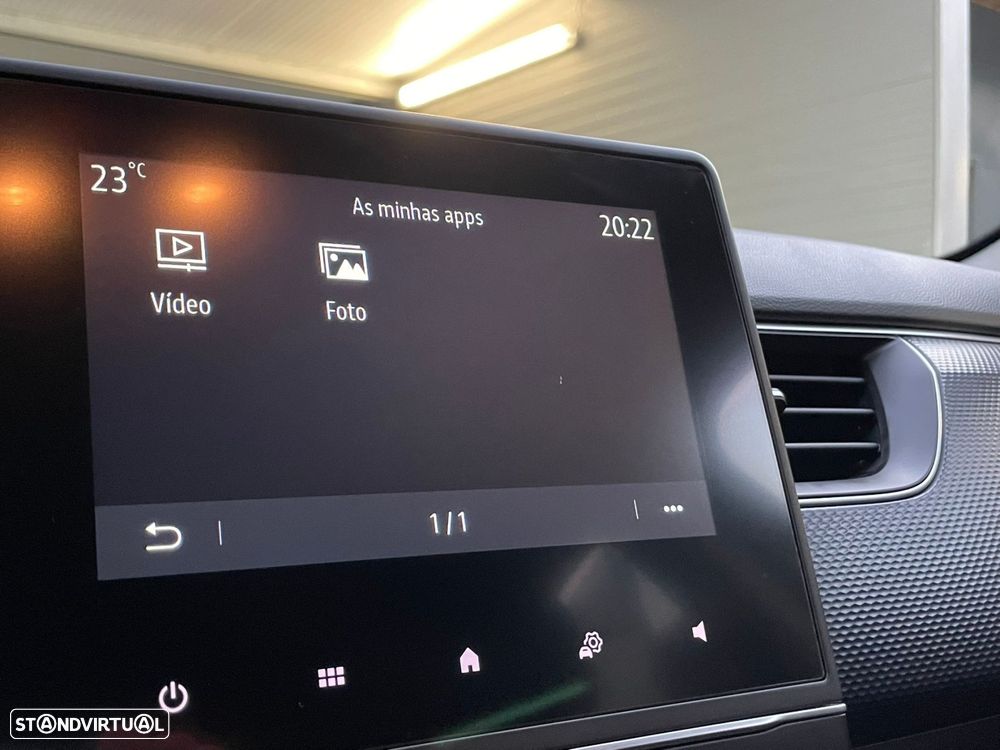 Renault Arkana 1.6 E-Tech Business - 27