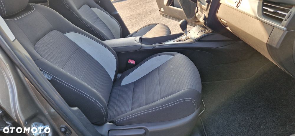 Toyota Avensis Touring Sports 1.8 Multidrive S Edition-S - 9