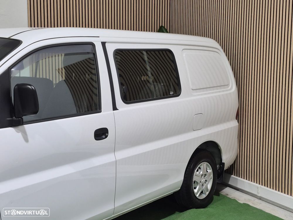 Hyundai H-1 - 3