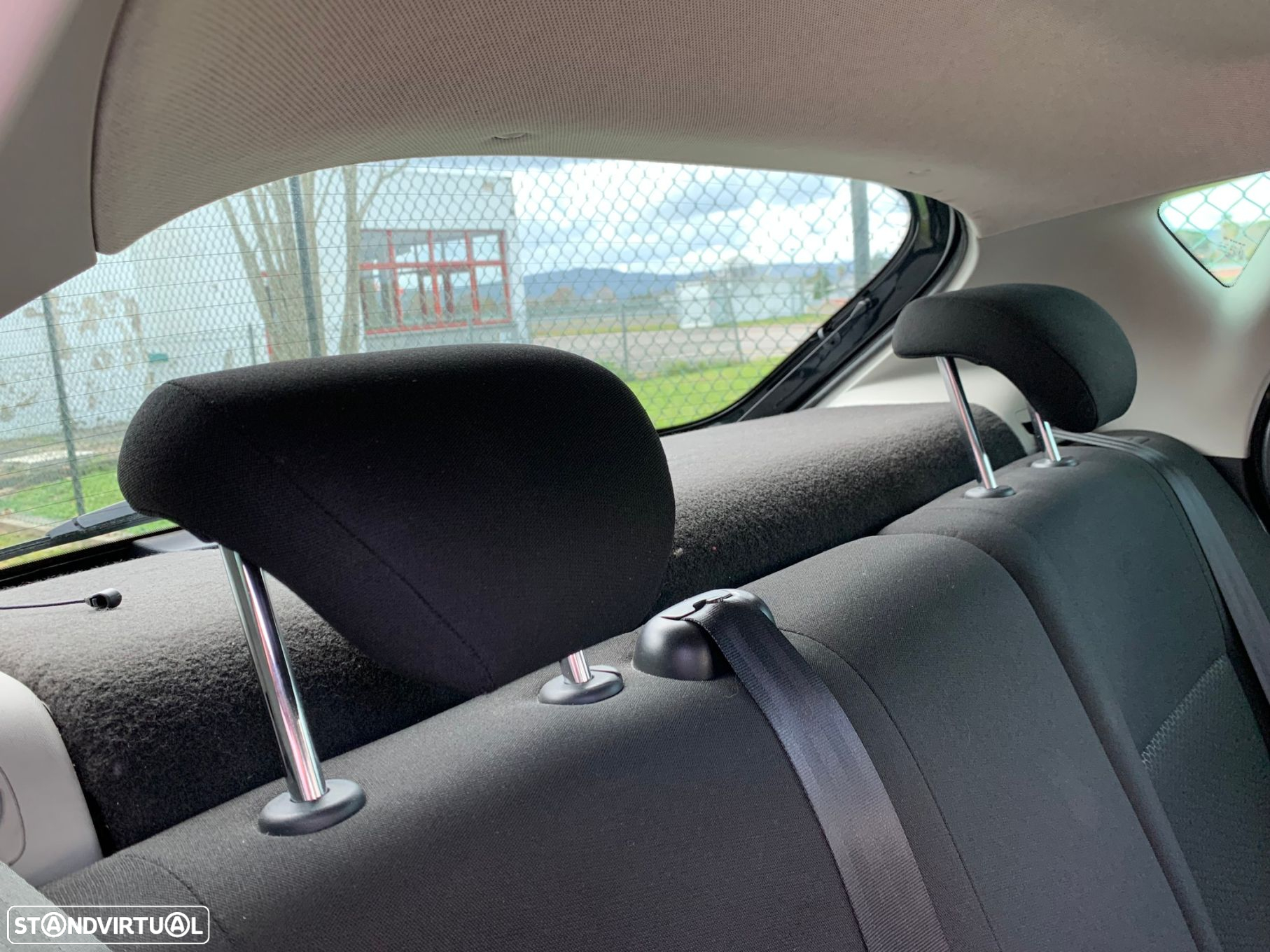 SEAT Ibiza 1.6 TDI FR - 10
