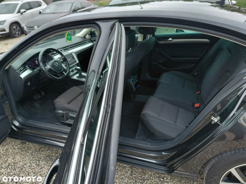 Volkswagen Passat 1.8 TSI BMT Comfortline DSG - 25