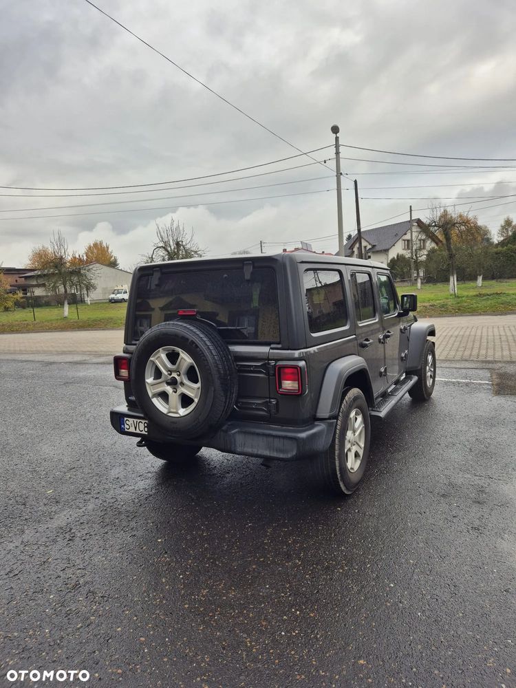 Jeep Wrangler Unlimited 3.6 Automatik X - 7