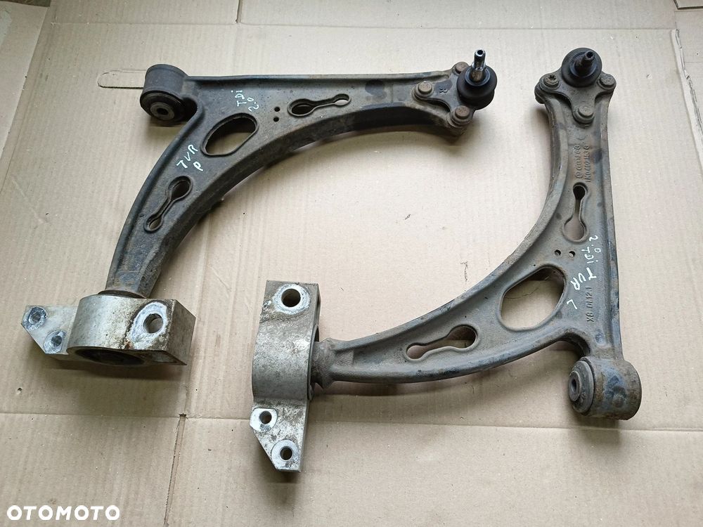 Touran I wahacz przedni przód 1,7TDI 2,0TDI Caddy Golf Jetta Volkswagen - 1