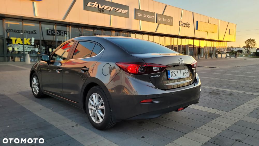 Mazda 3 - 5