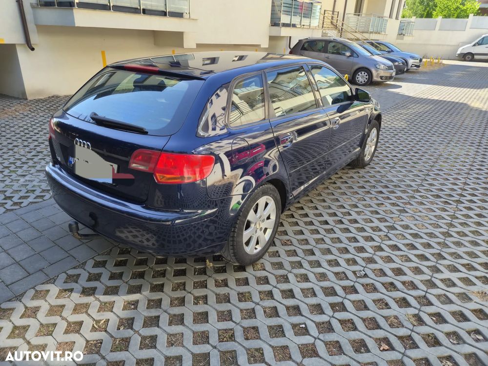 Audi A3 Sportback 1.6 FSI Ambition - 3