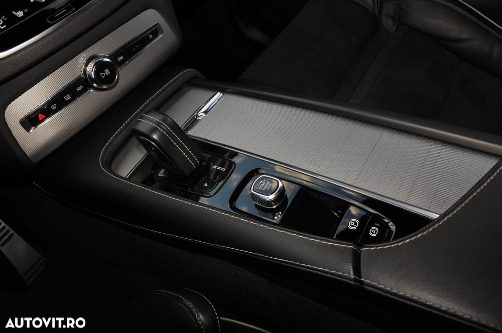 Volvo XC 90 B5 D AWD Geartronic RDesign - 18