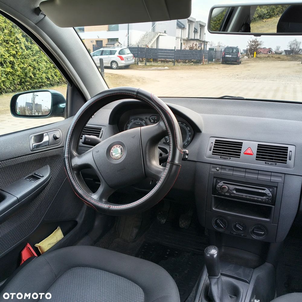 Skoda Fabia 1.4 16V Ambiente - 13