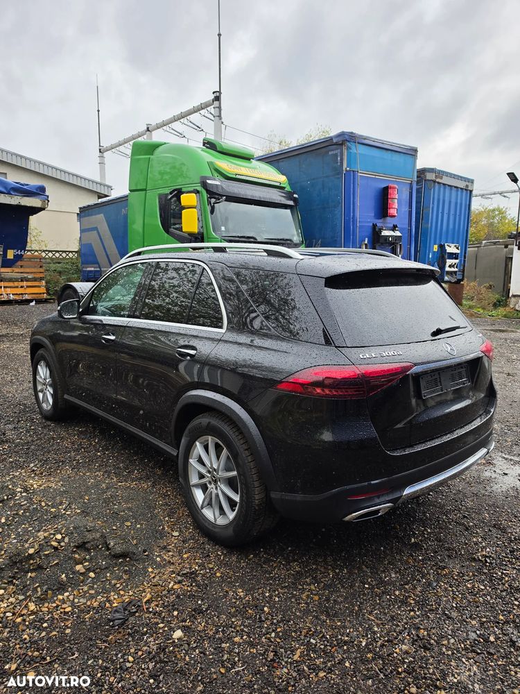 Mercedes-Benz GLE 300 d 4MATIC MHEV - 16