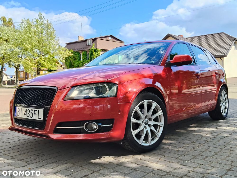 Audi A3 Sportback 1.6 TDI DPF S tronic Ambiente - 1
