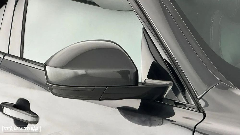 Jaguar F-Pace 2.0 P400e AWD R-Dynamic Black - 17