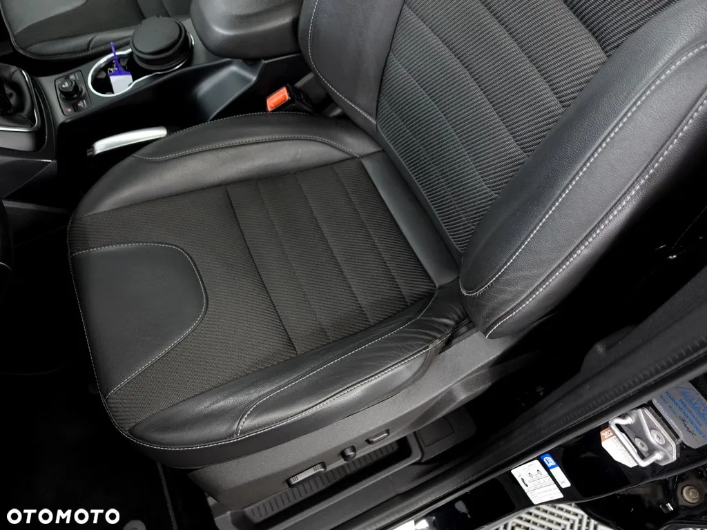 Ford Kuga 2.0 TDCi AWD Titanium - 14