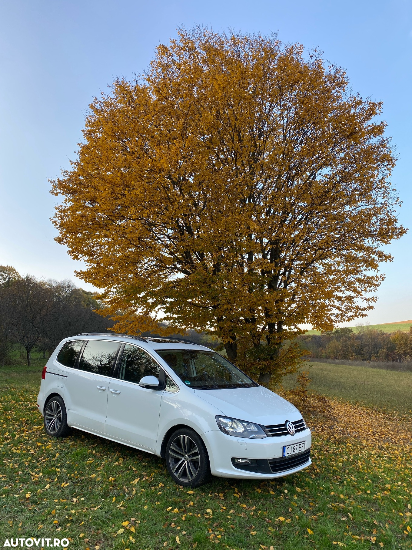Volkswagen Sharan 2.0 TDI DSG Comfortline - 3