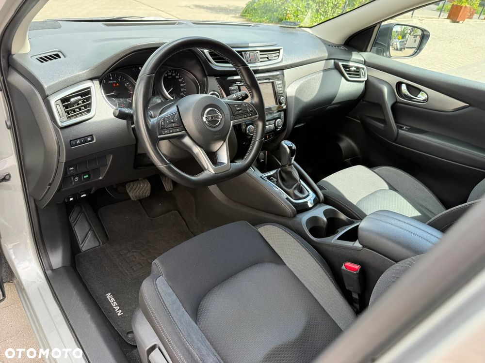 Nissan Qashqai 1.3 DIG-T N-Connecta DCT - 8
