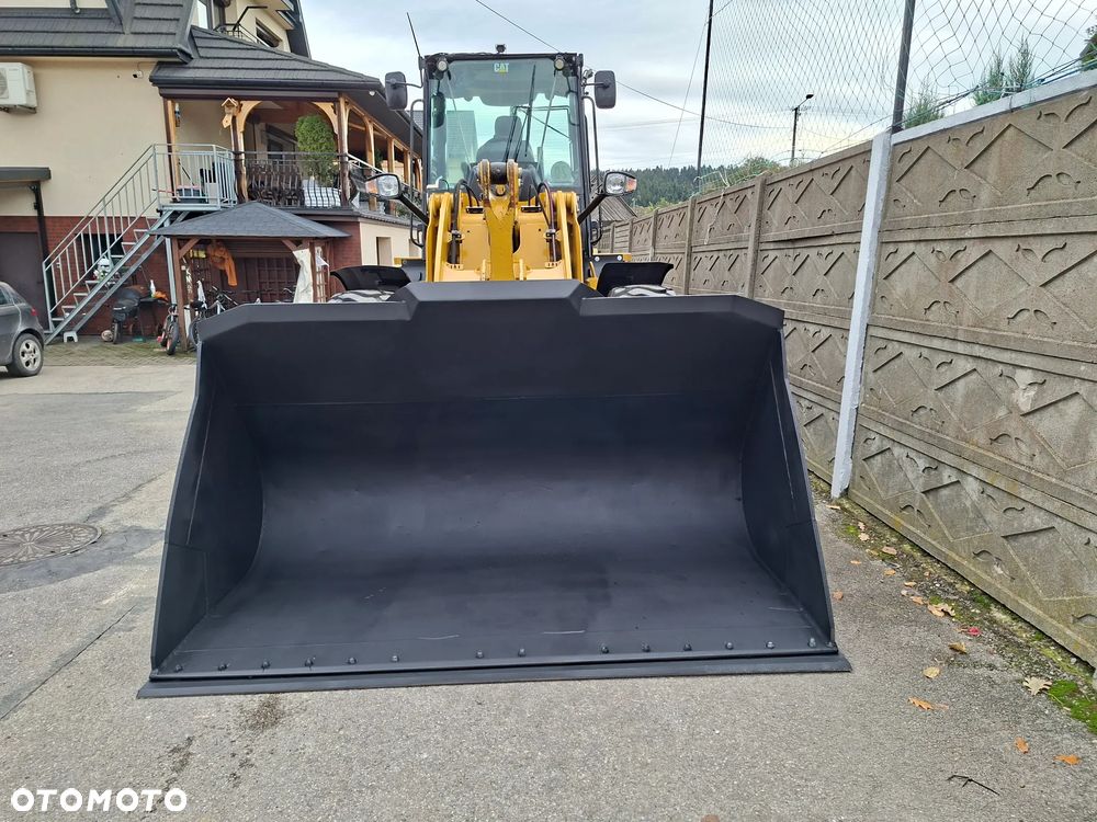 Caterpillar CAT 914 M - 22