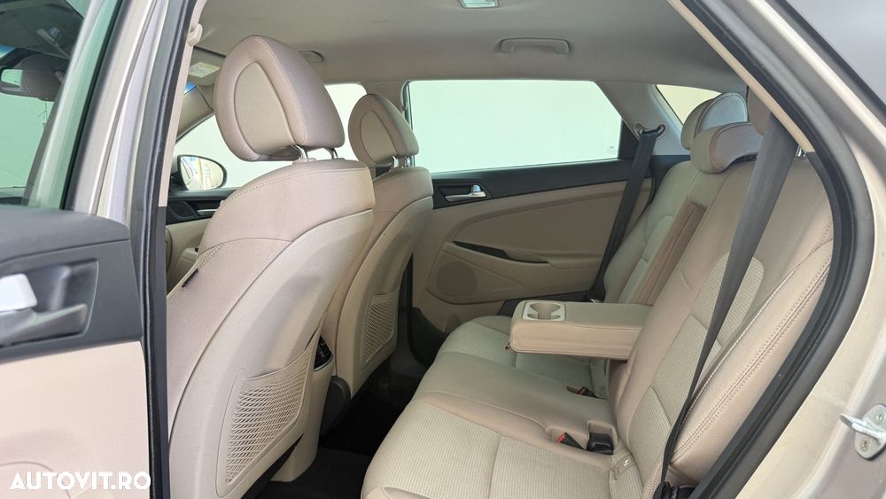 Hyundai Tucson blue 1.6 GDi 2WD Passion - 9