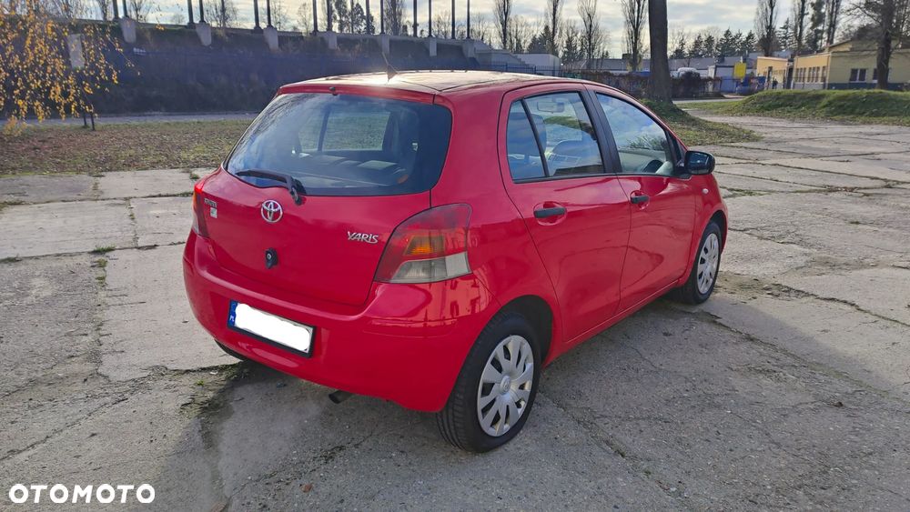 Toyota Yaris 1.33 Sol - 3
