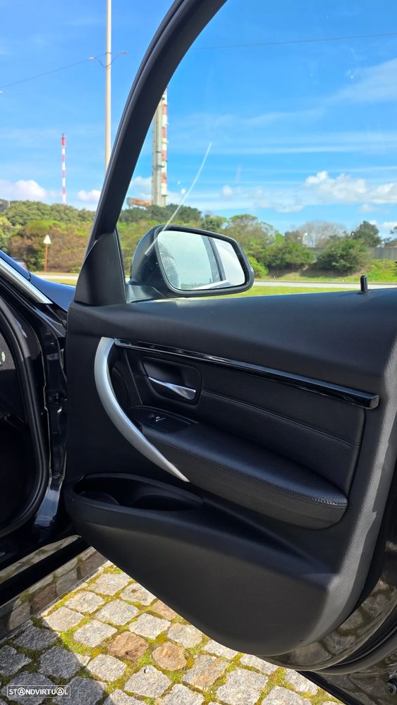 BMW 320 d xDrive Aut. Sport Line - 28