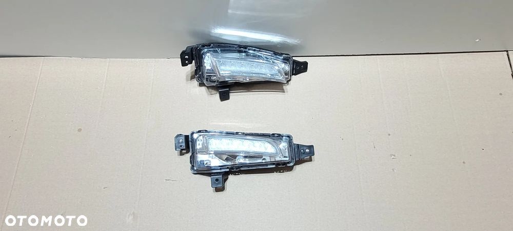 SUZUKI VITARA 3 III 15 - HALOGEN LED DRL LEWY W1378