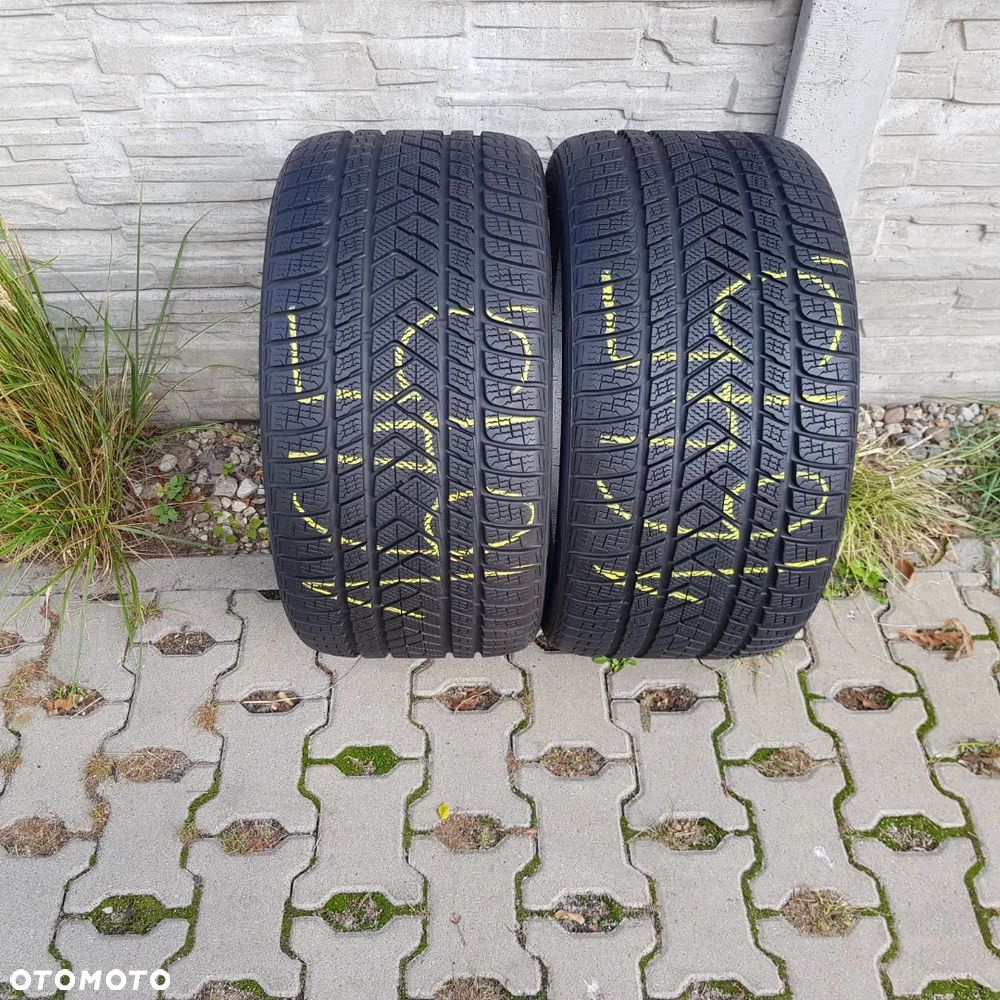2x 305/30R20 Pirelli SottoZero 3 Data produkcji 2017 Para opon zimowych Poznań - 1