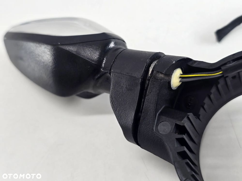 MIGACZ KIERUNKOWSKAZ PRAWY PRZOD  TRIUMPH SCRAMBLER 400 SPEED - 10