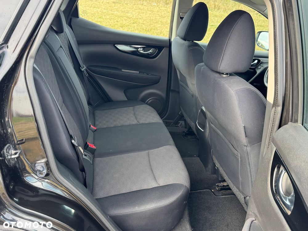 Nissan Qashqai 1.5 dCi DPF visia - 11