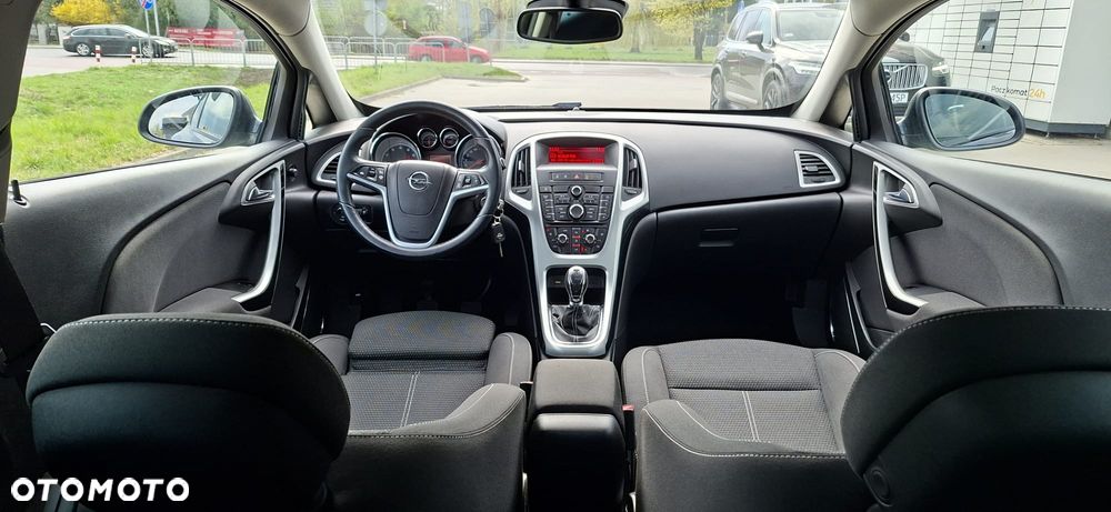 Opel Astra 1.6 Turbo Innovation - 10