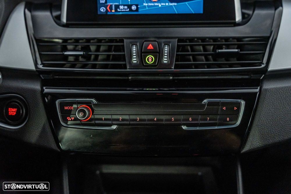 BMW 225xe Active Tourer Advantage - 29