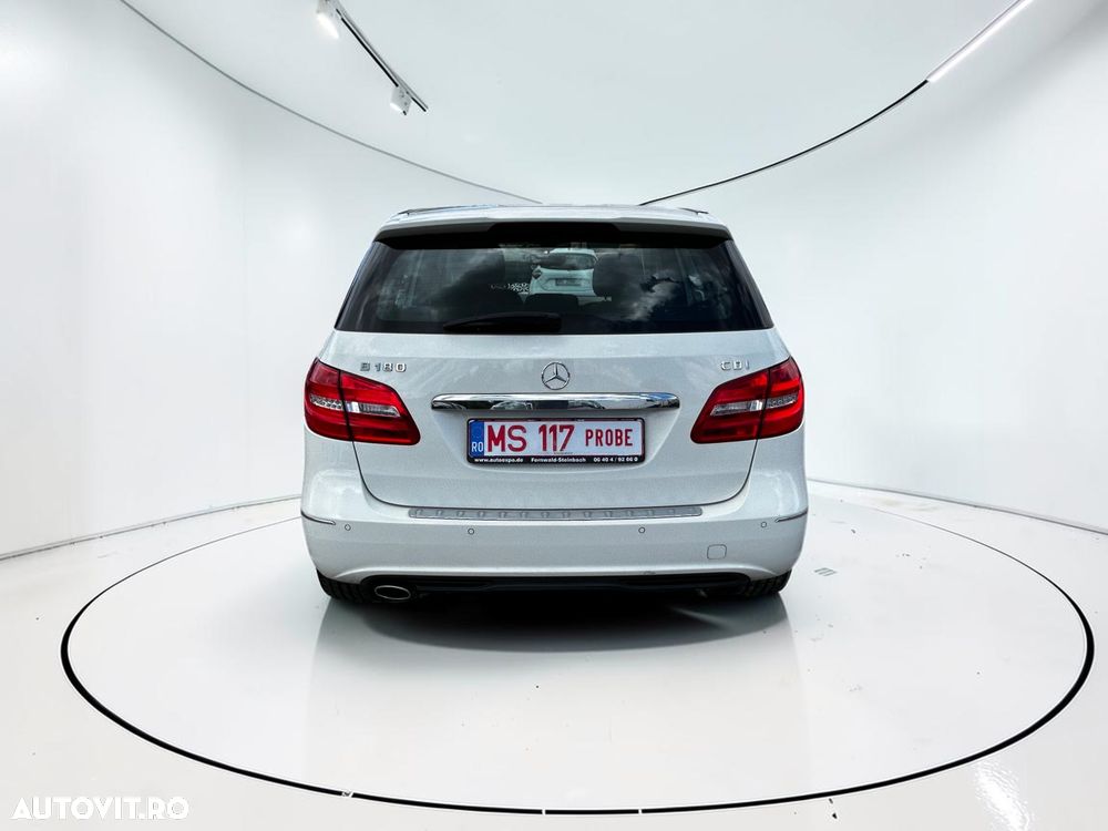 Mercedes-Benz B 180 BlueEfficiency Edition 1 - 8