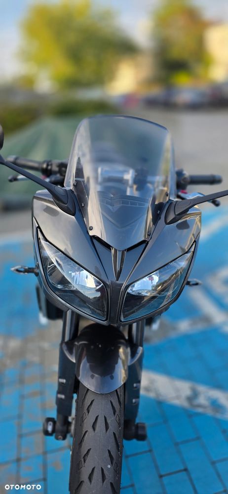 Yamaha FZ - 13