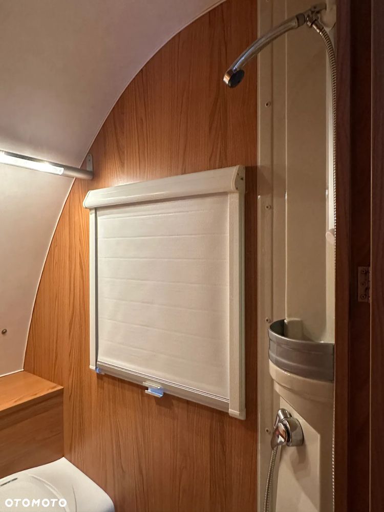 Burstner 460 TS BELCANTO z przedsionkiem Isabella i napędem !!! - 37