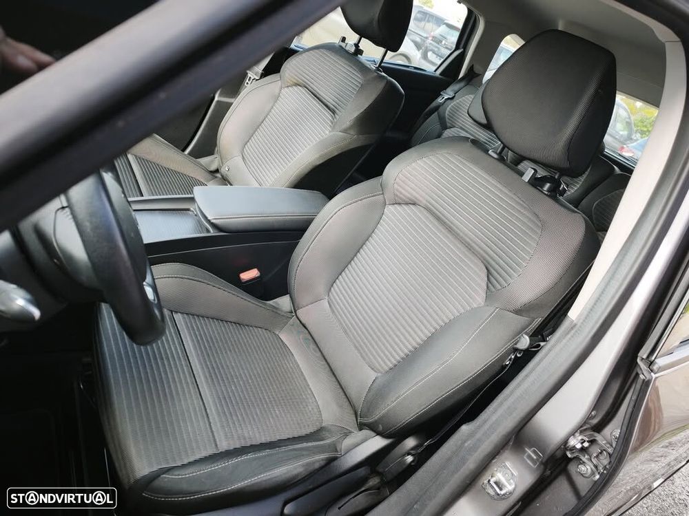 Renault Scénic 1.2 TCE Sport SS - 12