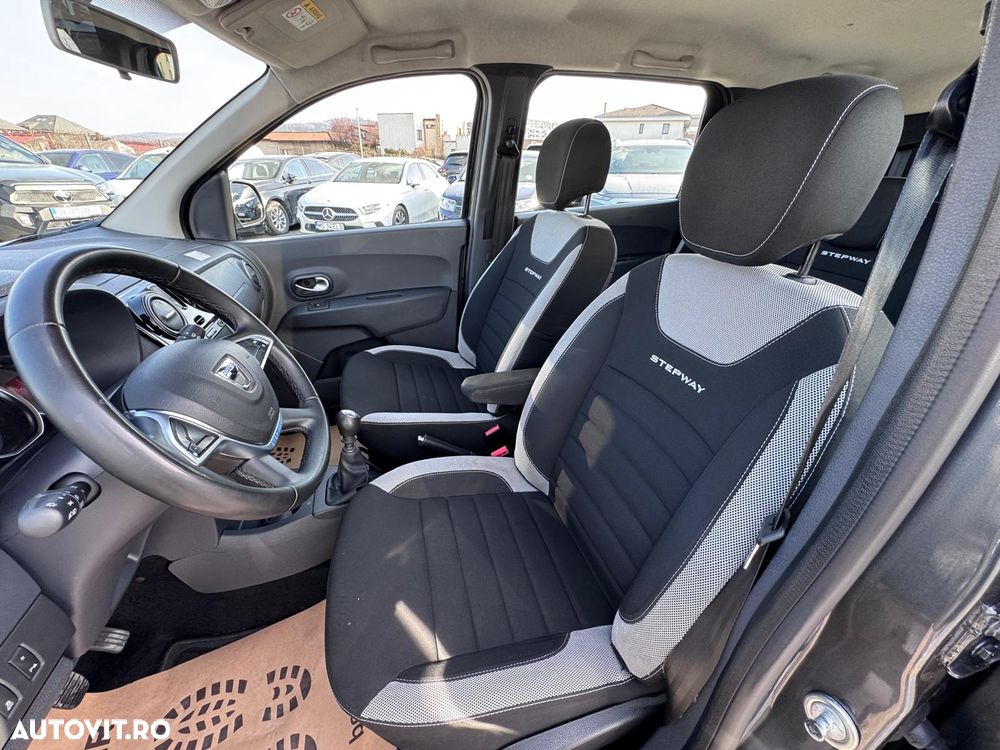 Dacia Lodgy 1.5 Blue dCi Stepway - 19