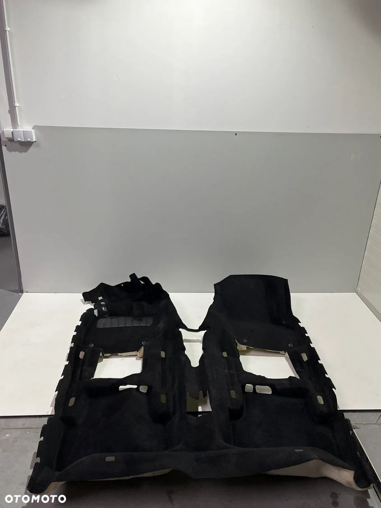 SKODA OCTAVIA IV KOMBI DYWAN WYKŁADZINA 5E4863022C - 1