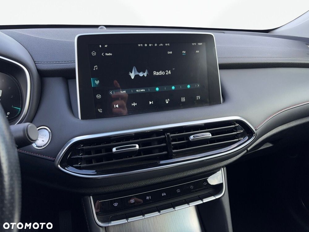 MG HS 1.5 T-GDI Excite DCT - 17