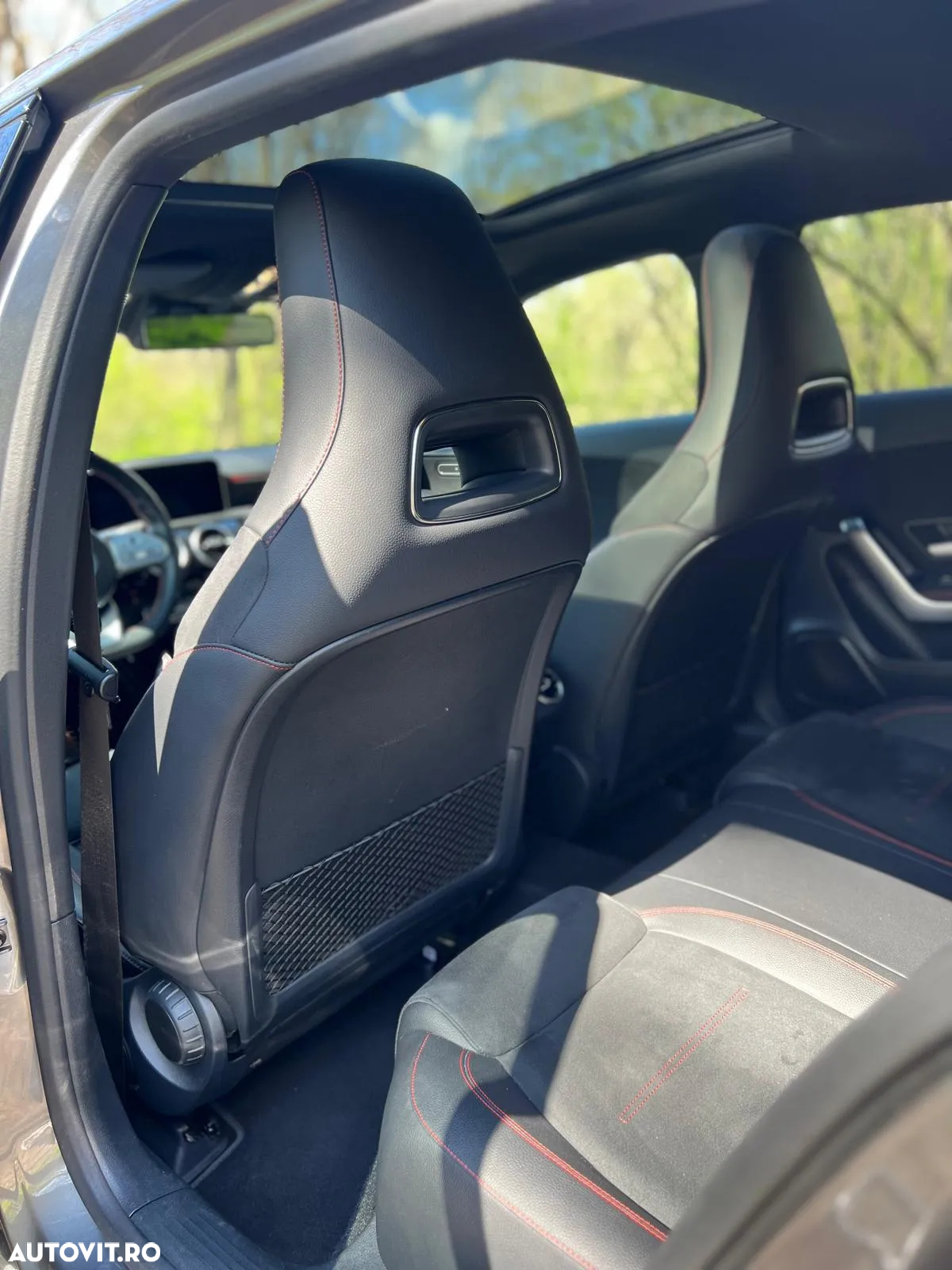 Mercedes-Benz A 180 7G-DCT AMG Line - 12