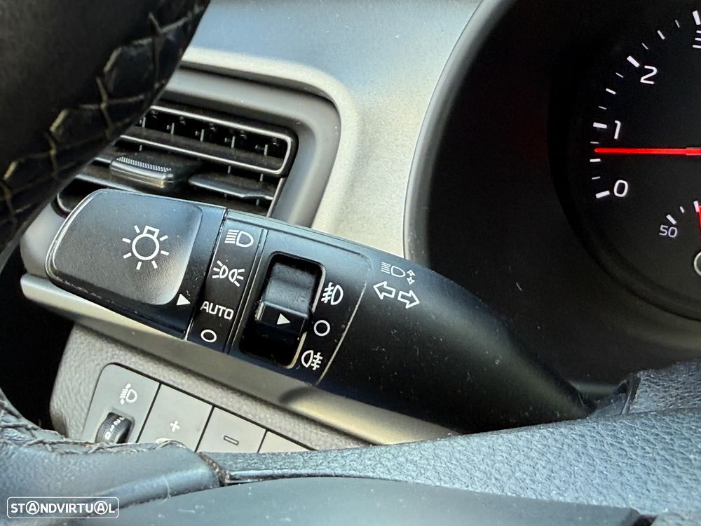 Kia Stonic 1.2 Urban - 28