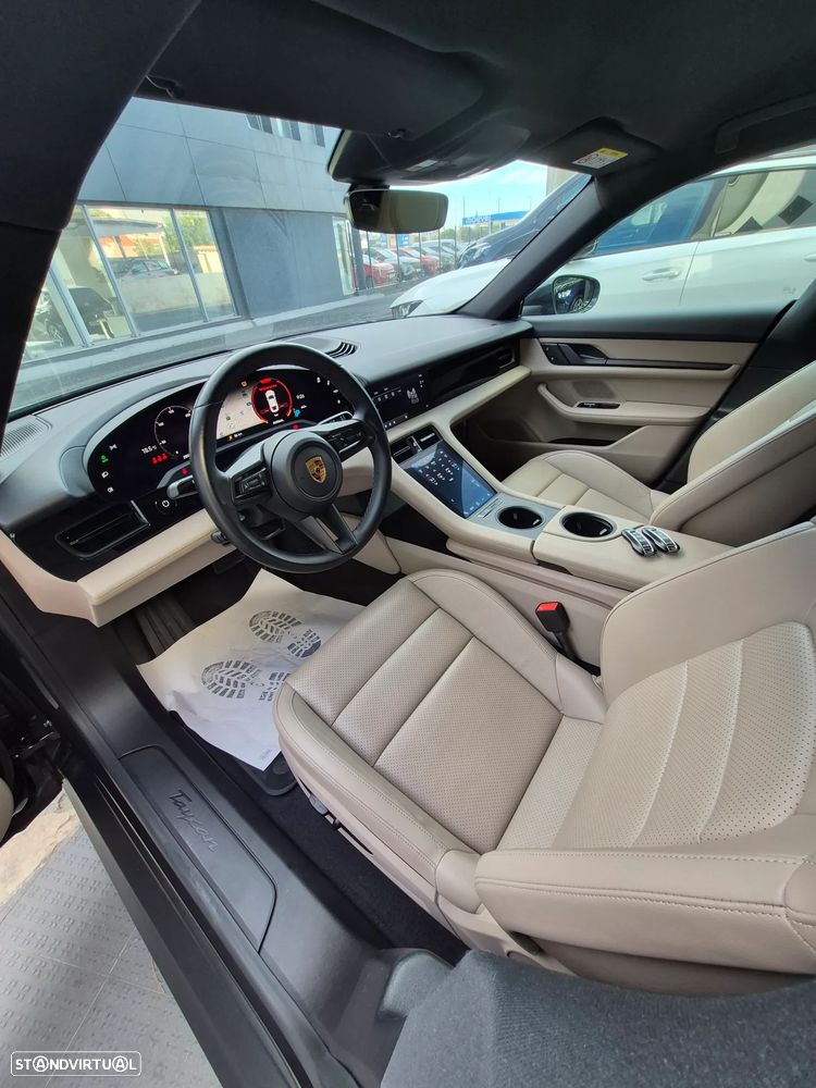 Porsche Taycan Standard - 21